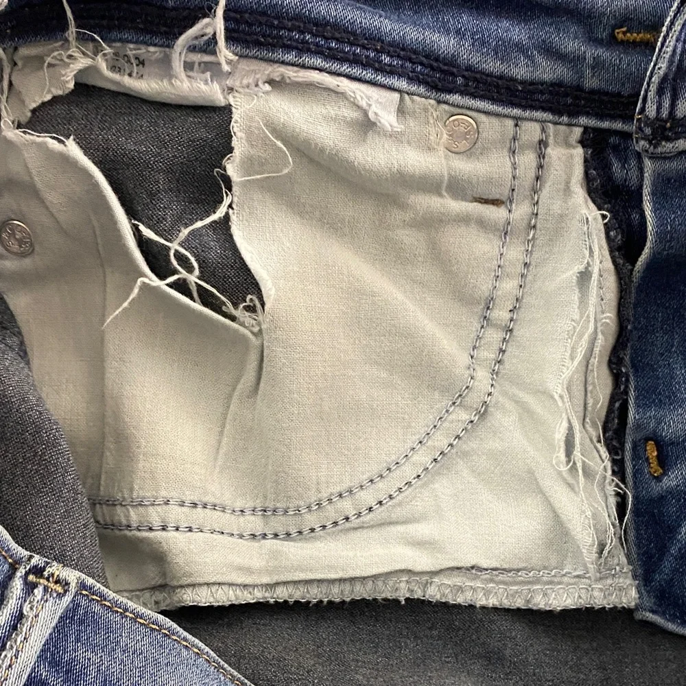 Levi's 512 Perfectly Slimming Fit Legging Denim Jeans,, - Picture 9 of 10